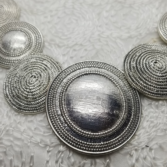 COPY - Dana Buchman Circle Bib Silver Necklace Earring - Picture 3 of 10